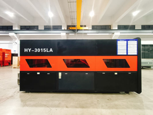 Precitec Lazer Kafası 1000W-25000W Metal Yaprak İşleme için CNC Fiber Lazer Kesme Makinesi