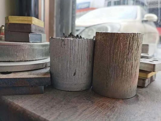 Yüksek hassasiyetli küçük boru lazer boru kesme makinesi sürekli dalga işlevi ile