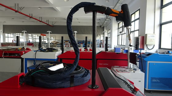 Sürekli Dalga 1000W 1500W 2000W 3000W Taşınabilir El El Elli Fiber Lazer kaynak makinesi