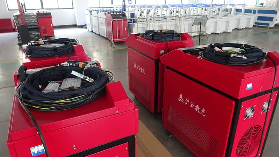 Sürekli Dalga 1000W 1500W 2000W 3000W Taşınabilir El El Elli Fiber Lazer kaynak makinesi