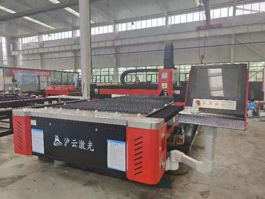 25m/min Kesme Hızı Metal olmayan malzemeleri kesmek için kazım için yüksek güçli kesme makinesi 3015