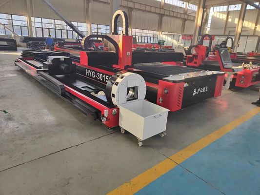 1500mm*3000mm Metal Kesme Makinesi Endüstriyel Lazer Ekipmanı 1000W CNC Fiber Lazer