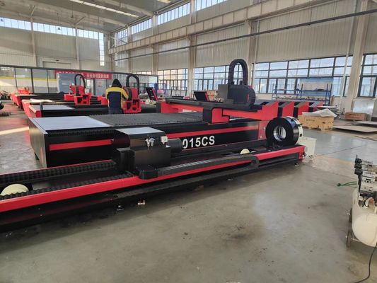 3015 Fiber Lazer Kesme Makinesi 1000W 1500W 2000W 3000W Gantry Tipi Yapılandırması ile