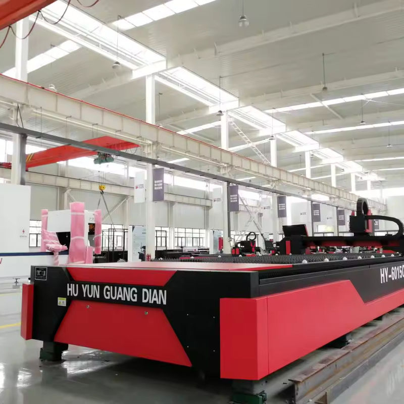 CNC Paslanmaz Çelik Dst-4 Metal Yaprak Fiber Tek Masa Lazer Kesme Makinesi 6015